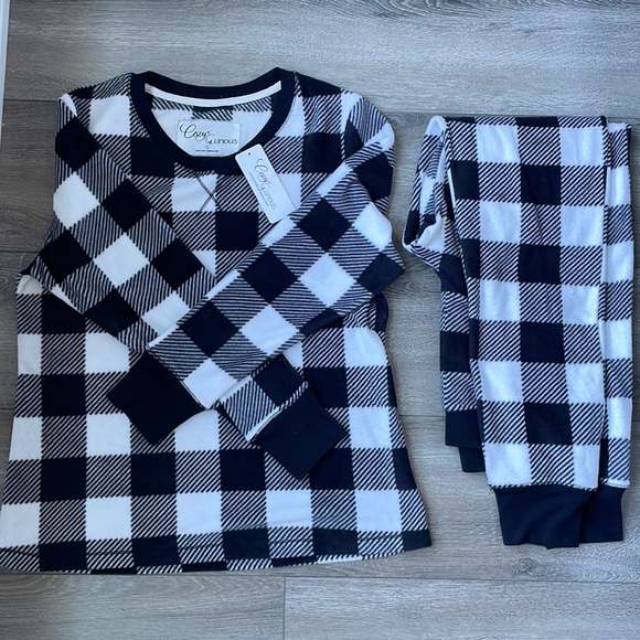 Fleece PJ set NWT - Picture 1 of 2